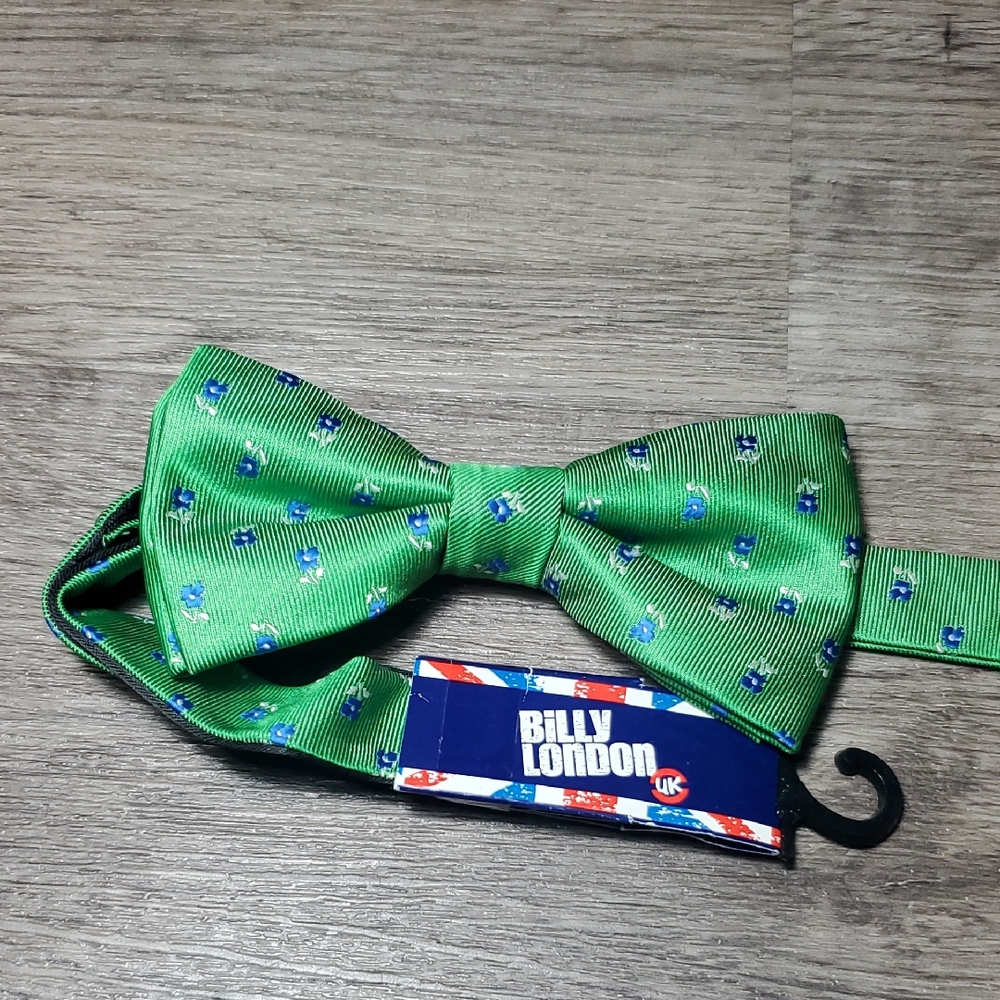 ✴️BILLY LONDON BOW TIE